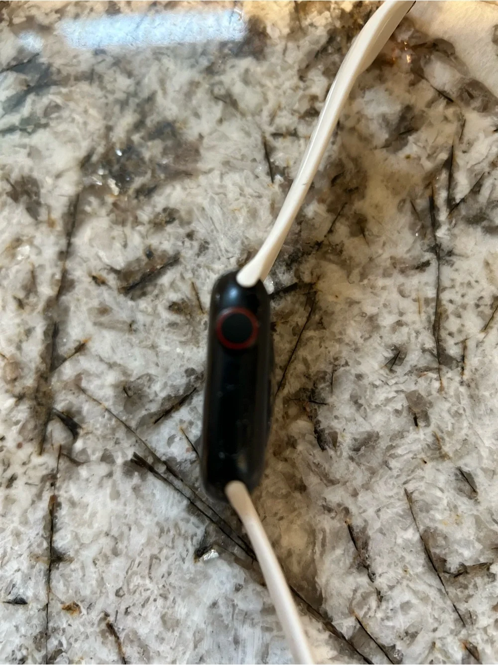 Apple Watch Rose Gold Case with White Sport Band